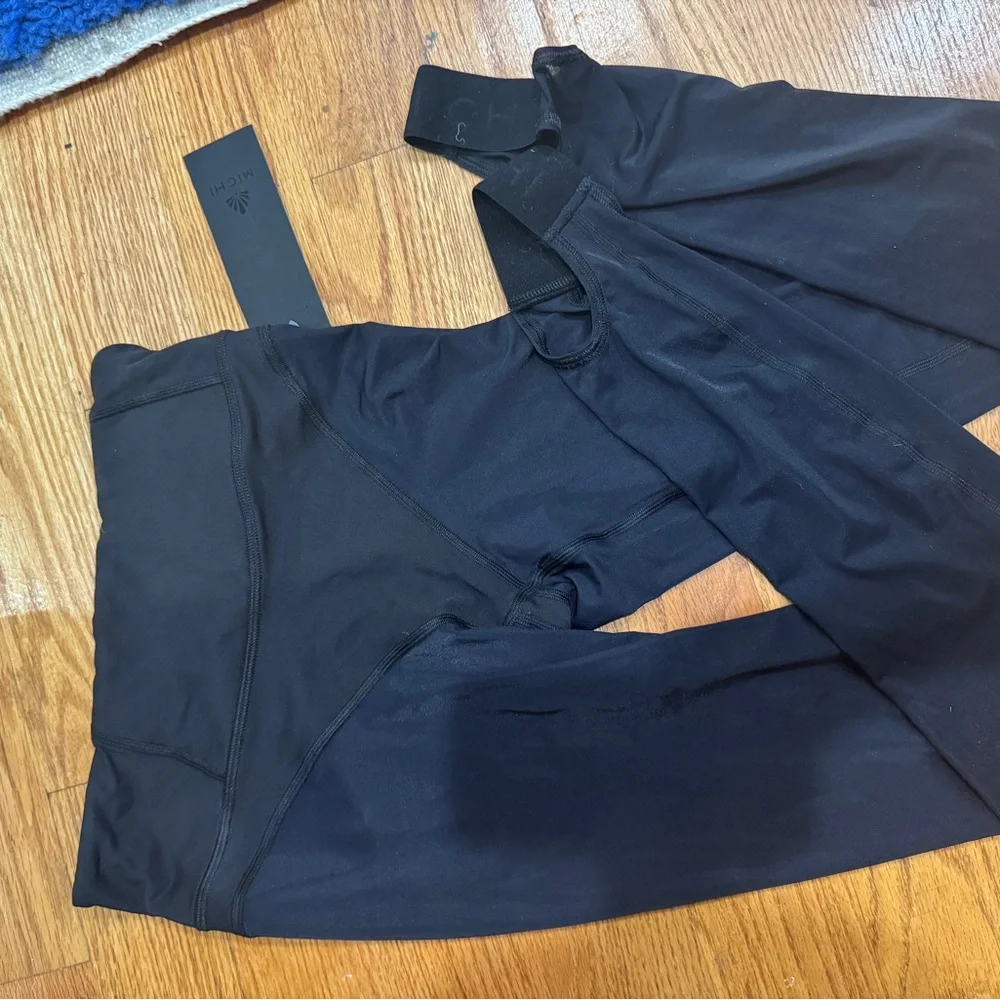 Michi Black Stirrup Leggings - Picture 5 of 8